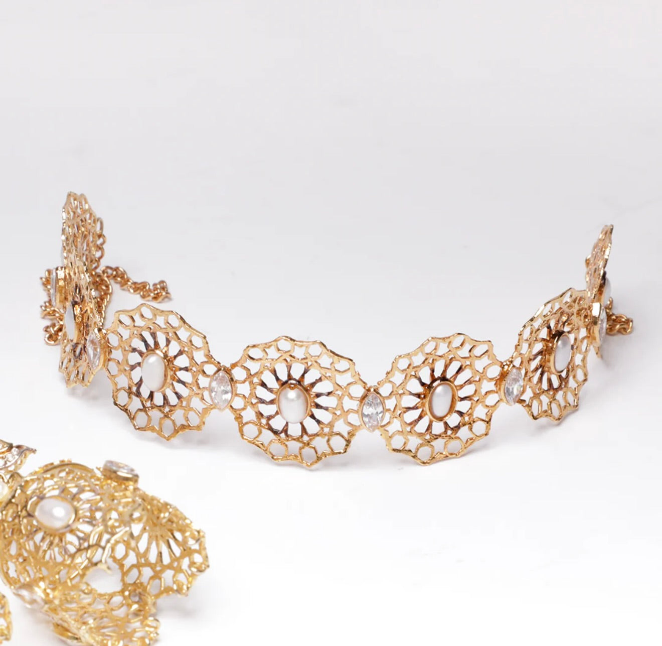 Aster Choker & Earrings (Complete Set)